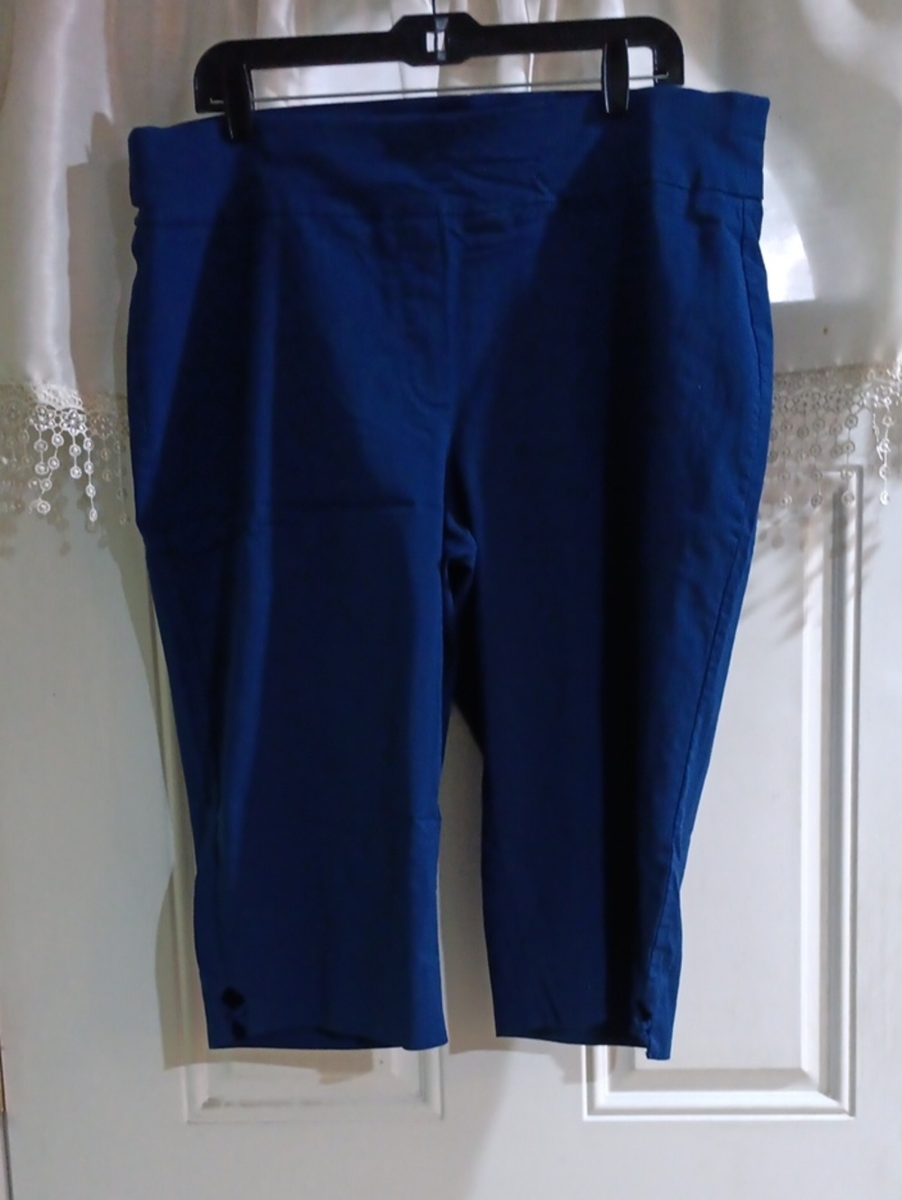 Ruby Rd. Royal Blue Capri Pants